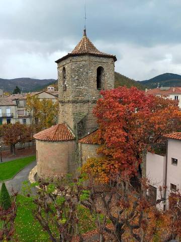 Gîte pour 4 personnes, avec balcon et vue, animaux acceptés à Sant Joan de les Abadesses