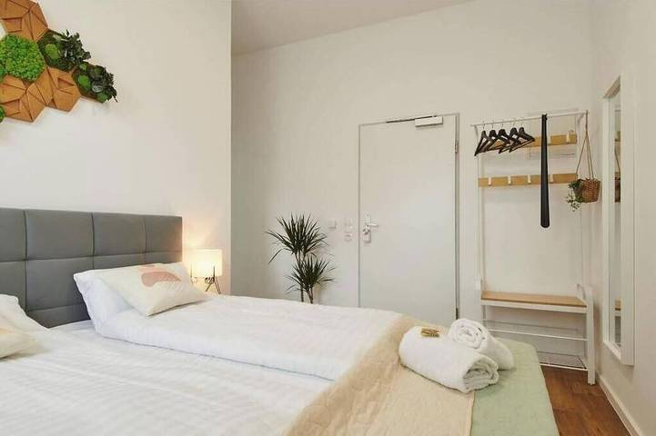 Ganze Wohnung, Homeme 4 | Netflix | Küche | Parkplatz | Smart Tv in Bad Oeynhausen, Wiehengebirge