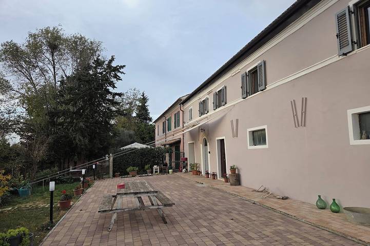 Holiday apartment for 9 people, with garden, with pets - 1