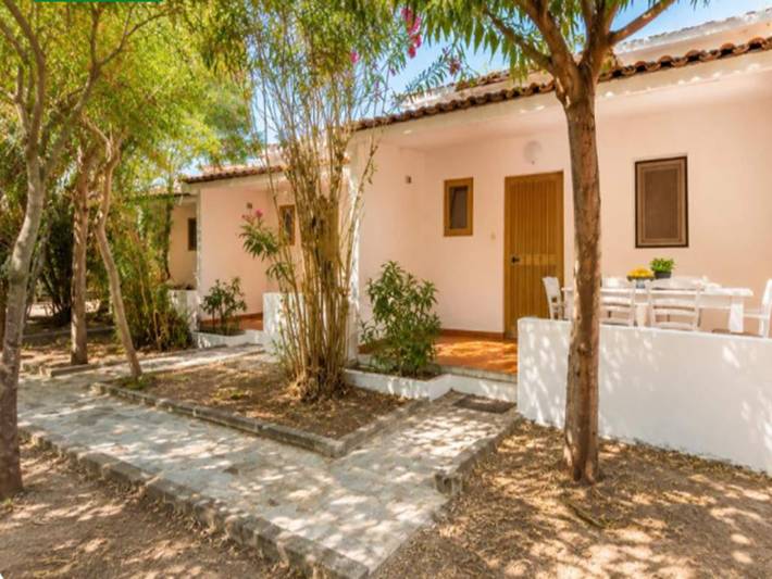 Appartamento per 4 persone, con Terrazza e Giardino nonché Piscina a Nicotera