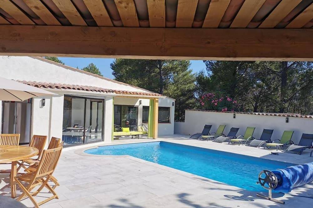 Villa Rosemary heated pool* in La Destrousse, Côte méditerranéenne (France)