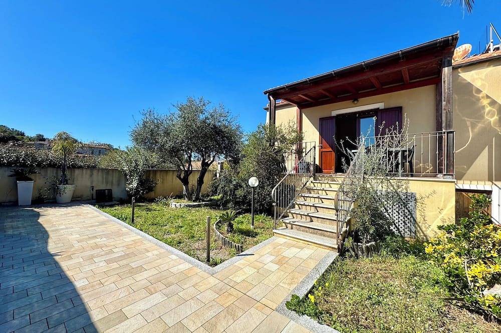 Ganze Wohnung, \"Sea Whisper Garden\" in Arbatax, Tortolì