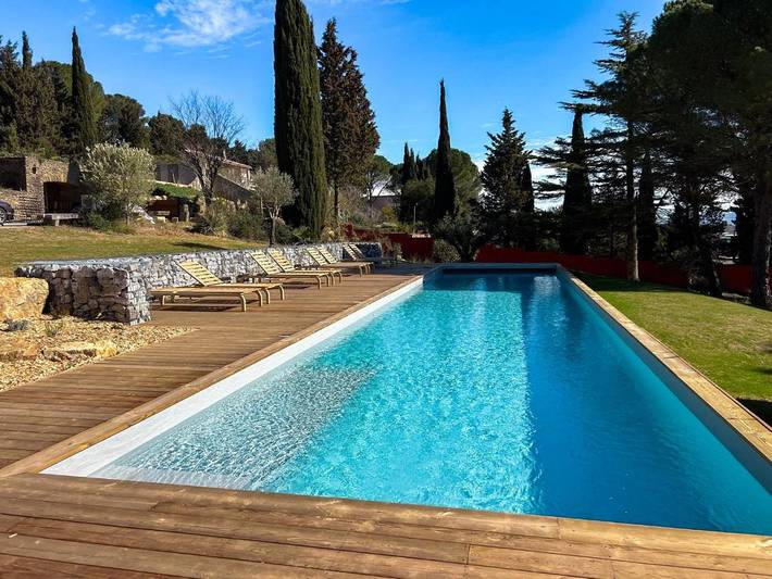 Location de vacances pour 2 personnes, avec piscine ainsi que vue et jardin à Berriac - 2