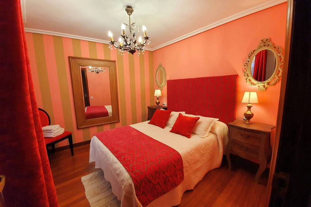 Apartamento entero, La Casa de Lorenzo, alojamiento completo y práctico. ¡En el centro de Laguardia! in Laguardia, Rioja Alavesa