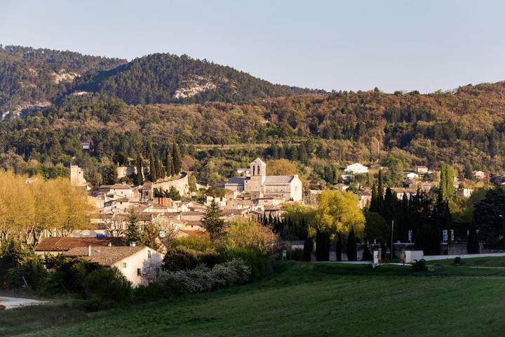 Chambre d’hôte pour 4 personnes, avec vue et terrasse ainsi que piscine et jardin à Malaucène - 2