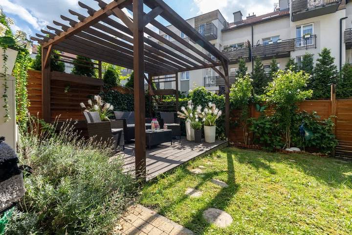 Entire apartment, Comfortable Apartment with Garden | Private Parking in Jagodno, Wrocław