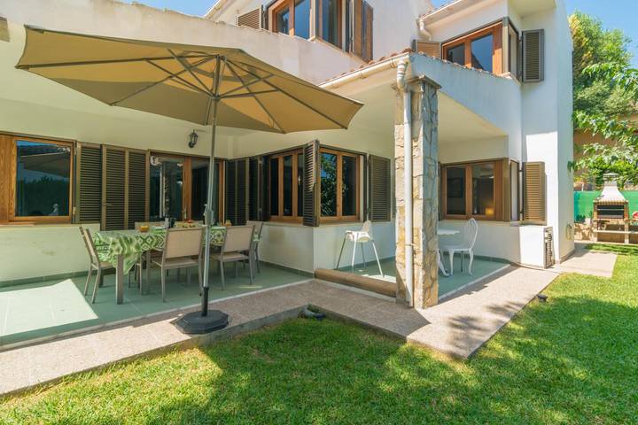 S'Olivaret (Alcudia) - Ferienhaus mit Privatgarten in Port d'Alcúdia. Kostenloses WLAN in Playa de Alcúdia, Alcúdia
