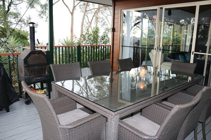 Holiday home for 12 people, with pool and garden as well as hot tub in Hunter Valley