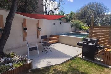Gîte pour 4 personnes, avec jardin et terrasse à Saint-Siffret
