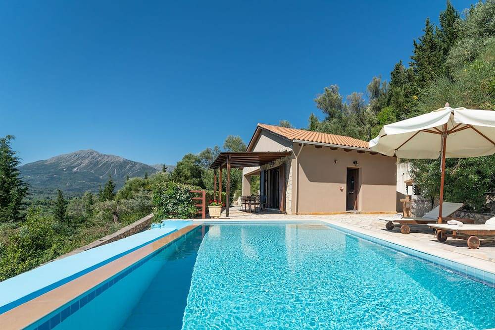 Kerithra Villa mit Blick auf die Bucht von Vasiliki, nahe am Strand und anderen Annehmlichkeiten in Vasiliki, Griechenland