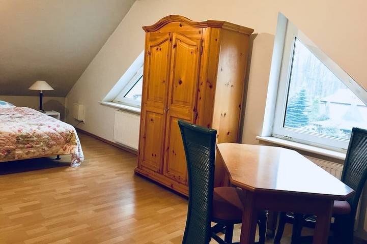 Ferienhaus Jagoda, umzäuntes Grundstück für Familie und Hund nah am Wasser in Nowe Warpno, Stettiner Haff