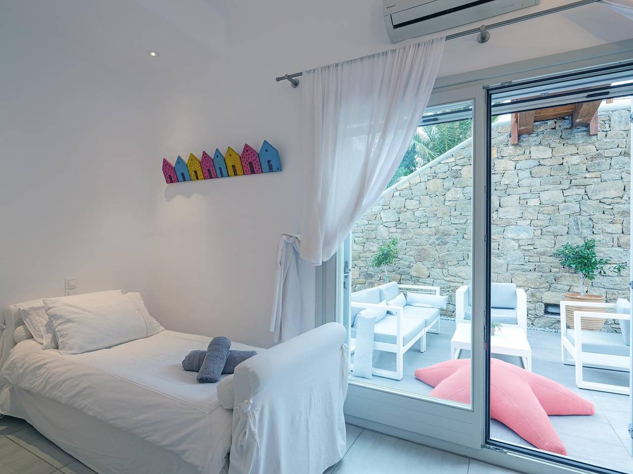 Secret Island - 5 master bedroom, private pool in Tourlos (Mykonos), Mykonos