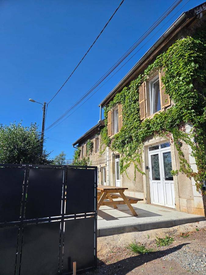 Maison de vacances pour 18 personnes, avec Terrasse et Jardin à Plancher-Bas