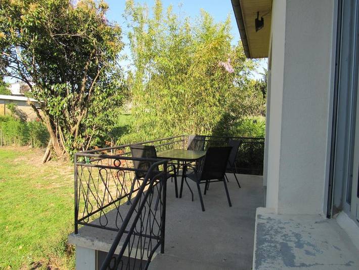 Location de vacances pour 4 personnes, avec terrasse à Saint-Capraise-de-Lalinde - 3