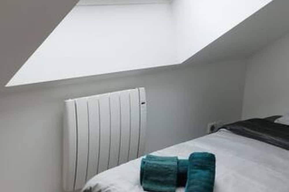 Entire apartment, Between lake and mountains, L'ange des Cimes welcomes you to Savines-le-Lac in Savines-le-Lac, Écrins National Park