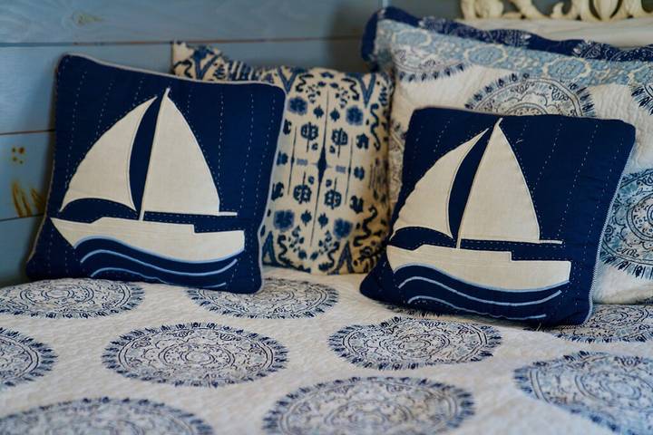 Cottage for 6 people, with yard and terrace, with pets in Massachusetts