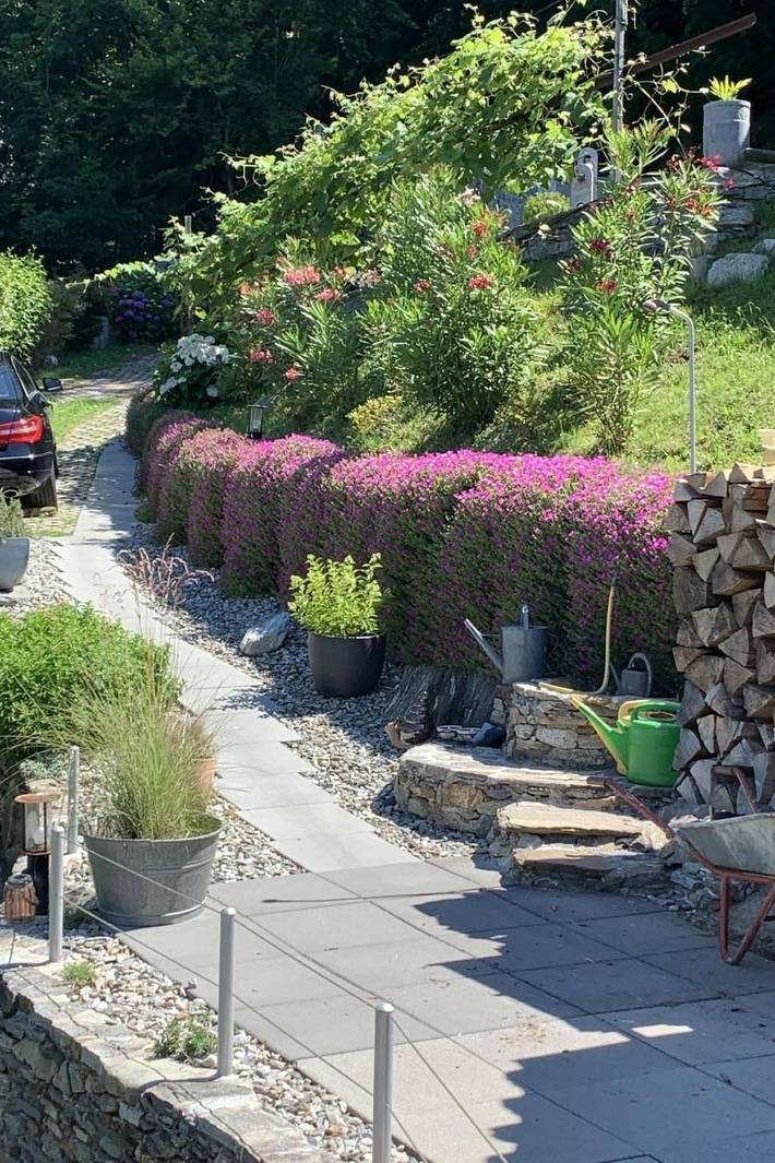 Ferienhaus für 4 Personen, mit Terrasse und Ausblick in Bellinzona