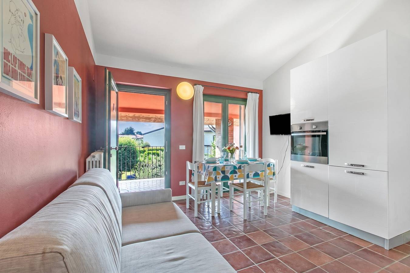 Ganze Wohnung, Cosy House Serena- park & shared pool in Puegnago sul Garda, Gardasee-Berge
