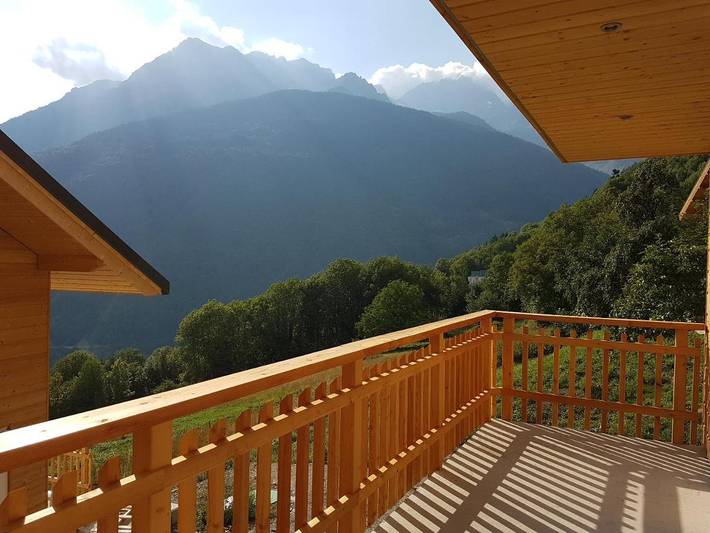 Chalet pour 8 personnes, avec Balcon et Jacuzzi ainsi que Terrasse et Jardin à Vaujany - 3