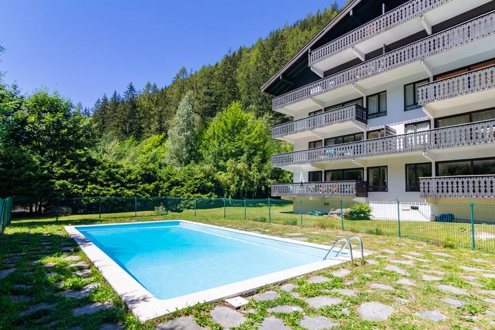 Chalet pour 6 personnes, avec balcon et piscine, adapté aux familles dans Argentière
