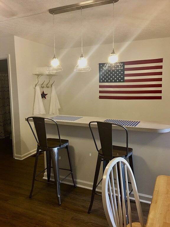 Log cabin for 6 people, with hot tub and yard as well as terrace in Lake Cumberland