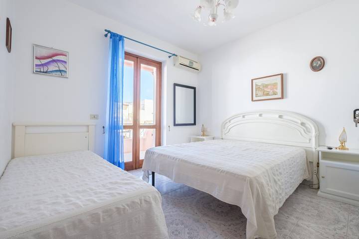 Gîte pour 5 personnes, avec Balcon et Jardin à Lipari