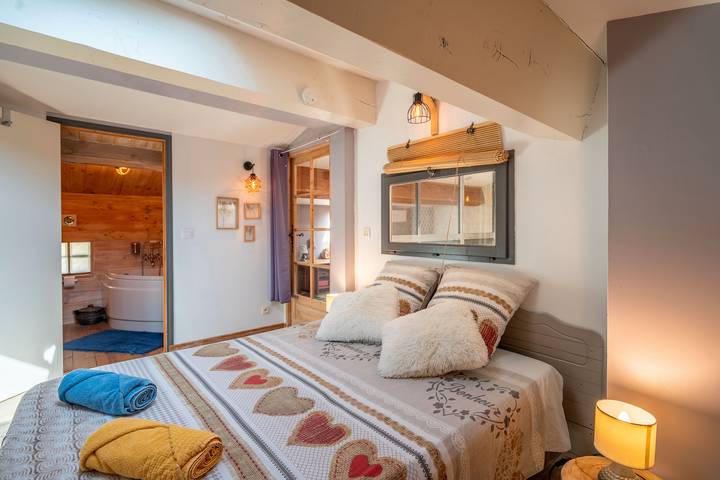 Chambre d’hôte pour 2 personnes, avec jardin et bassin pour enfant, adapté aux familles à Villeneuve-lès-Montréal