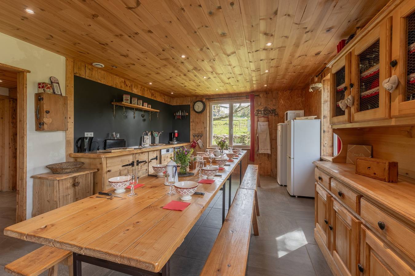 Chalet 'Du Pradel' con vistas a la montaña, terraza privada y jardín privado in Les Estables, Parc naturel régional des Monts d'Ardèche