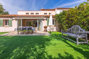 Villa for 6 People in Grimaud, Var, Photo 1