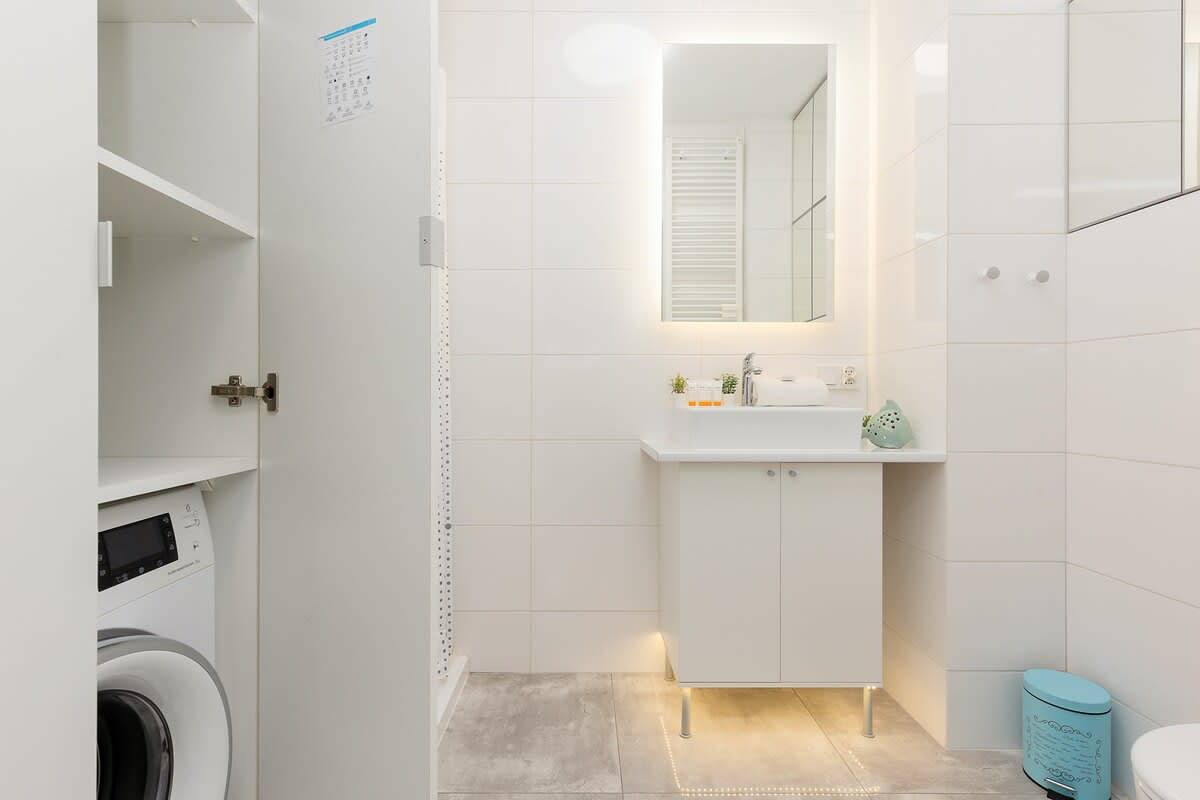 Geheel appartement, Marywilska 60C | Stylish Apartment | Parking in Białołęka (Warschau), Warschau