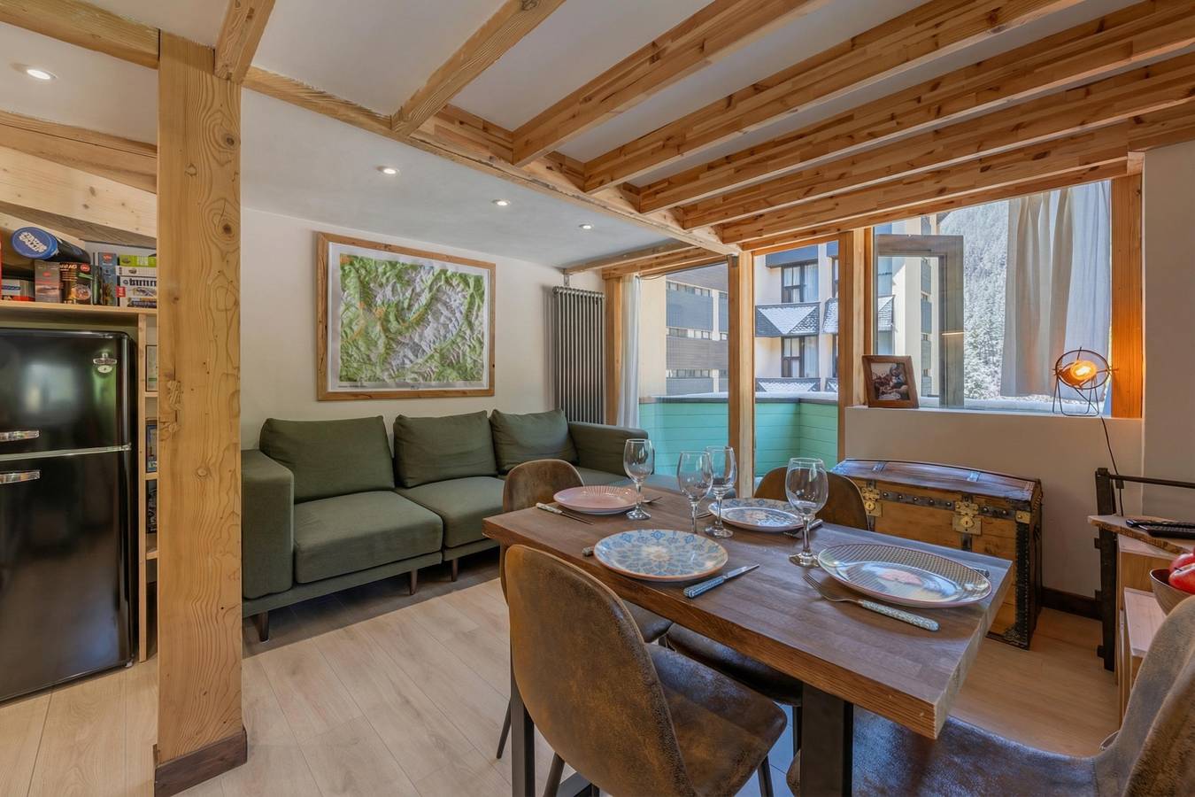 Appartement entier, Grand Roc B221 260m from Slopes, View, Parking & WiFi in Argentière, Chamonix-Mont-Blanc