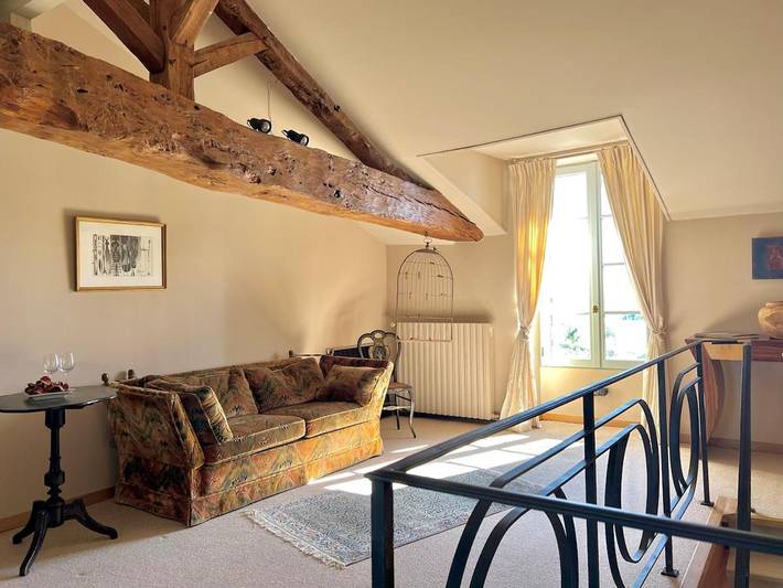 Location de vacances pour 10 personnes, avec jardin ainsi que piscine et vue à Vélines - 2