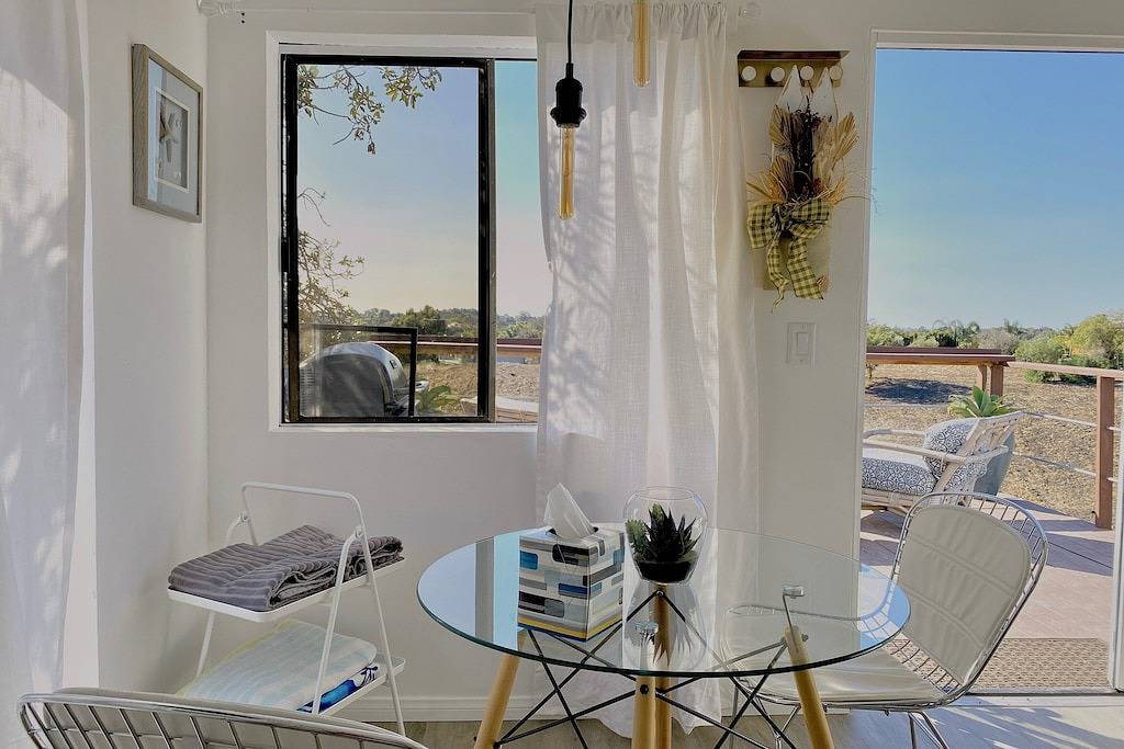 30% Off! Malibu Serene Cabin • Ocean View • Beach in Malibu, Los Angeles County