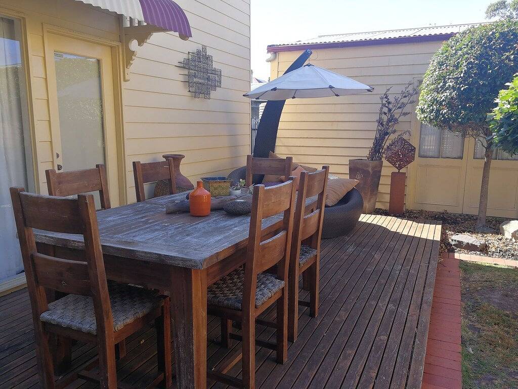 Gowrie Guest House - Where hospitality meets the sea! in Shire of Wellington