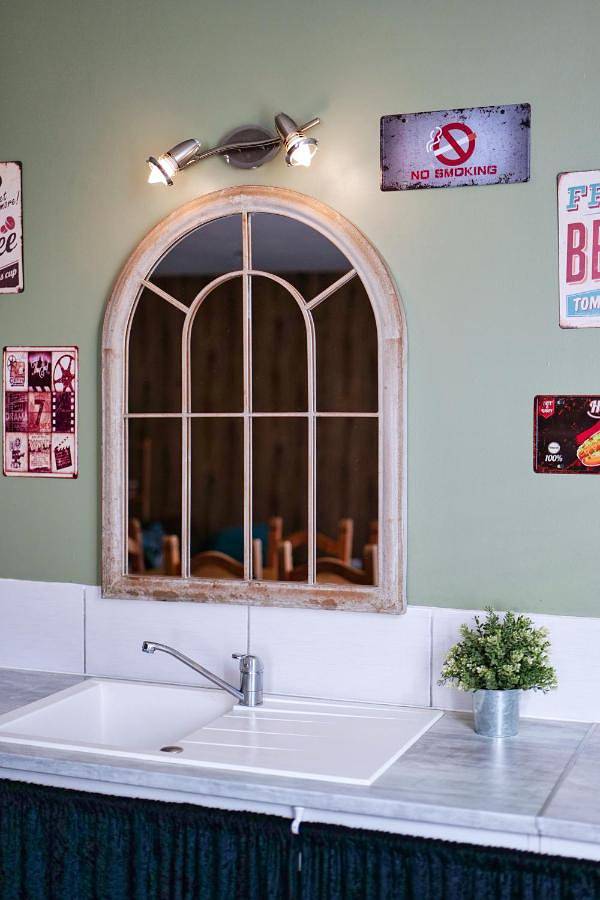 Appartement entier, Two-Bedroom Apartment in Mirepeisset, Côte méditerranéenne (France)