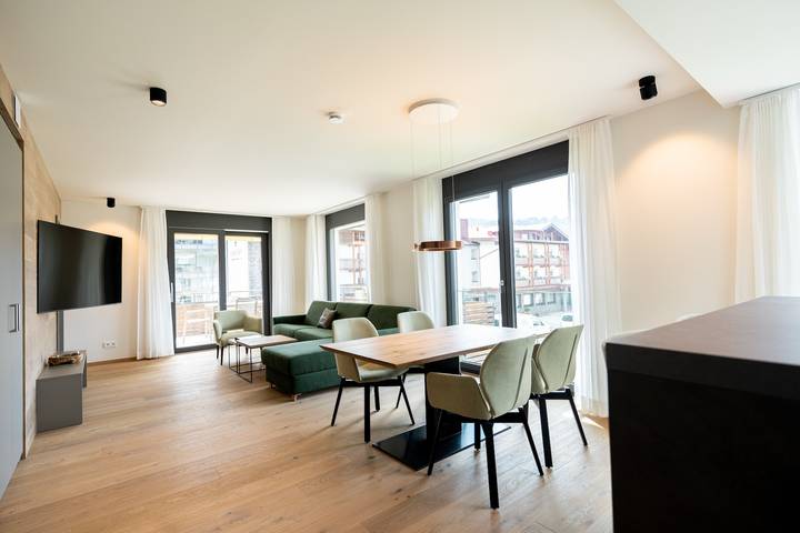 Ferienwohnung für 2 Personen, mit Balkon und Garten