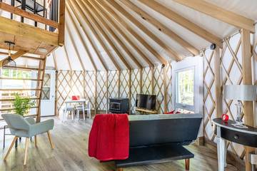 Glamping for 4 Guests in Quebec, Canada, Picture 3