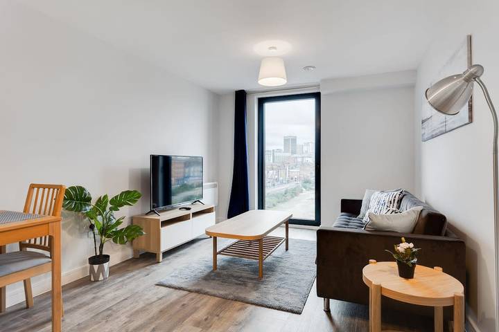 Apartment for 2 people, with balcony/terrace, child-friendly in Birmingham