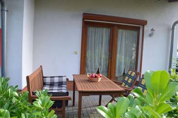 Ferienwohnung für 2 Personen, mit Terrasse und Garten in Saal
