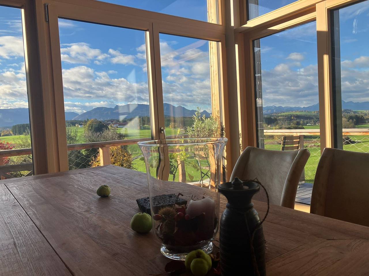 Ferienhaus 'Chalet Bergblick' mit Bergblick, privater Terrasse und Wlan in Rimsting, Chiemsee