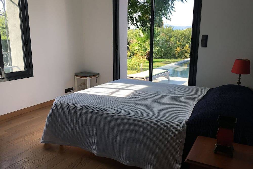 Renovierte Provenzalische Bastide, 9 Minuten Weg Vom Sandstrand in Antibes, Mittelmeerküste (Frankreich)