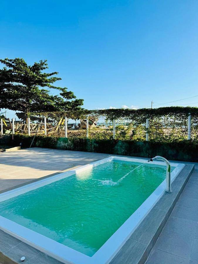 Casas e apartamentos de temporada para 9 pessoas, com piscina e jardim e ainda balcão and vista em Coruripe