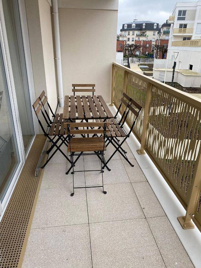 Appartement entier, Classic - Paris, Disneyland, Villepinte Expo, Cdg in Sevran, Seine-Saint-Denis