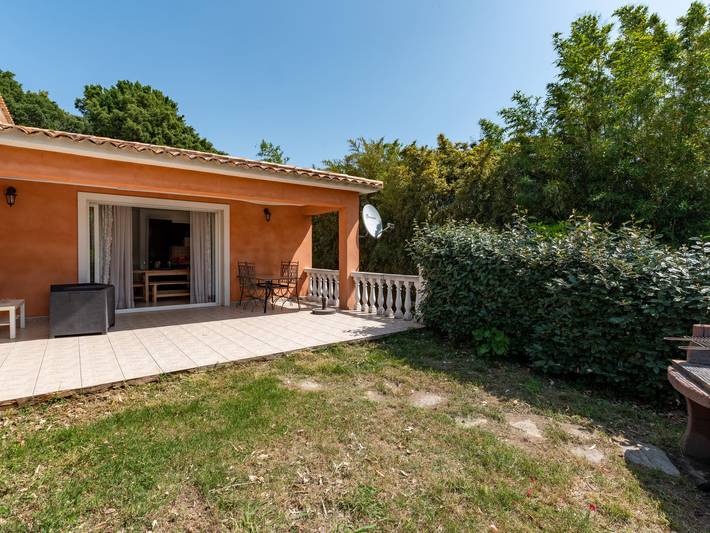 Location de vacances pour 7 personnes, avec jardin et terrasse à Prunelli-di-Fiumorbo - 4