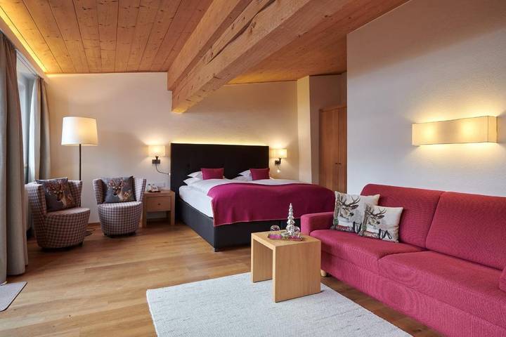 Chambre d’hôte pour 3 personnes, avec Balcon et Terrasse ainsi que Sauna et Vue à Lech