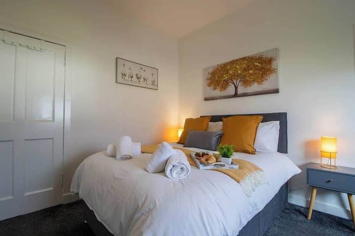 Ganze Wohnung, Bella House Fresh 3 Bed Apt in Glasgow  Sleeps 5 in Glasgow, Greater Glasgow und Clyde Valley