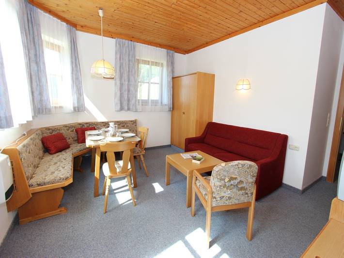 Apartamento entero, Acogedor apartamento vacacional cerca de la pista de esquí. in Maria Alm, Distrito de Zell am See