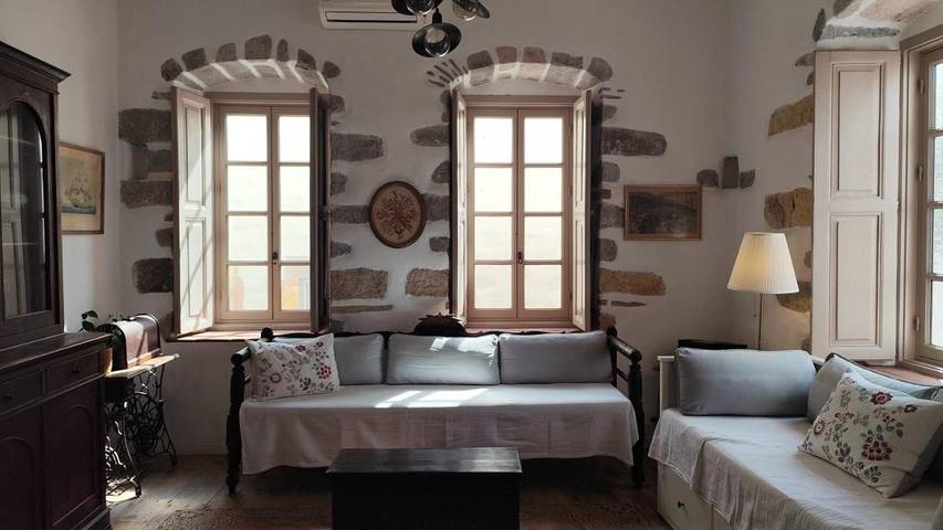 Maison d’hôte pour 3 personnes, avec Balcon ainsi que Terrasse et Jardin dans Patmos