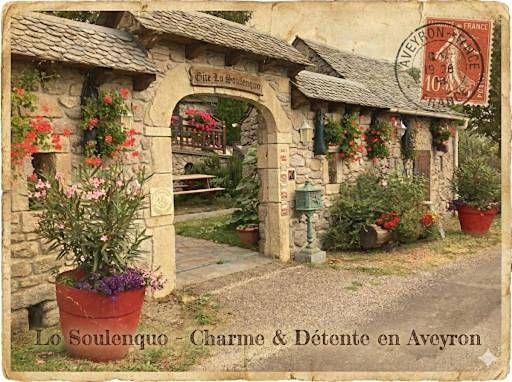 Location de vacances pour 2 personnes, avec vue et jardin, animaux acceptés à Golinhac - 4