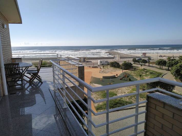 Gîte pour 4 personnes, avec vue et piscine ainsi que bassin pour enfant et jardin à Esmoriz - 4